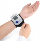 Тонометр Omron RS 1  на запястье