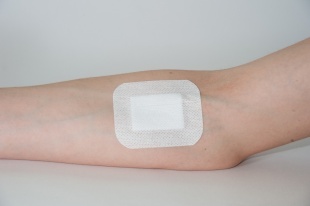  Круподерм 6 x 7 см  стерильная самофиксирующаяся повязка фото 4523