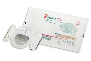 Повязка Tegaderm CHG 1657R пленочная прозрачная с хлоргексидином антимикробная для катетеров 8.5см х 11.5см фото 1109